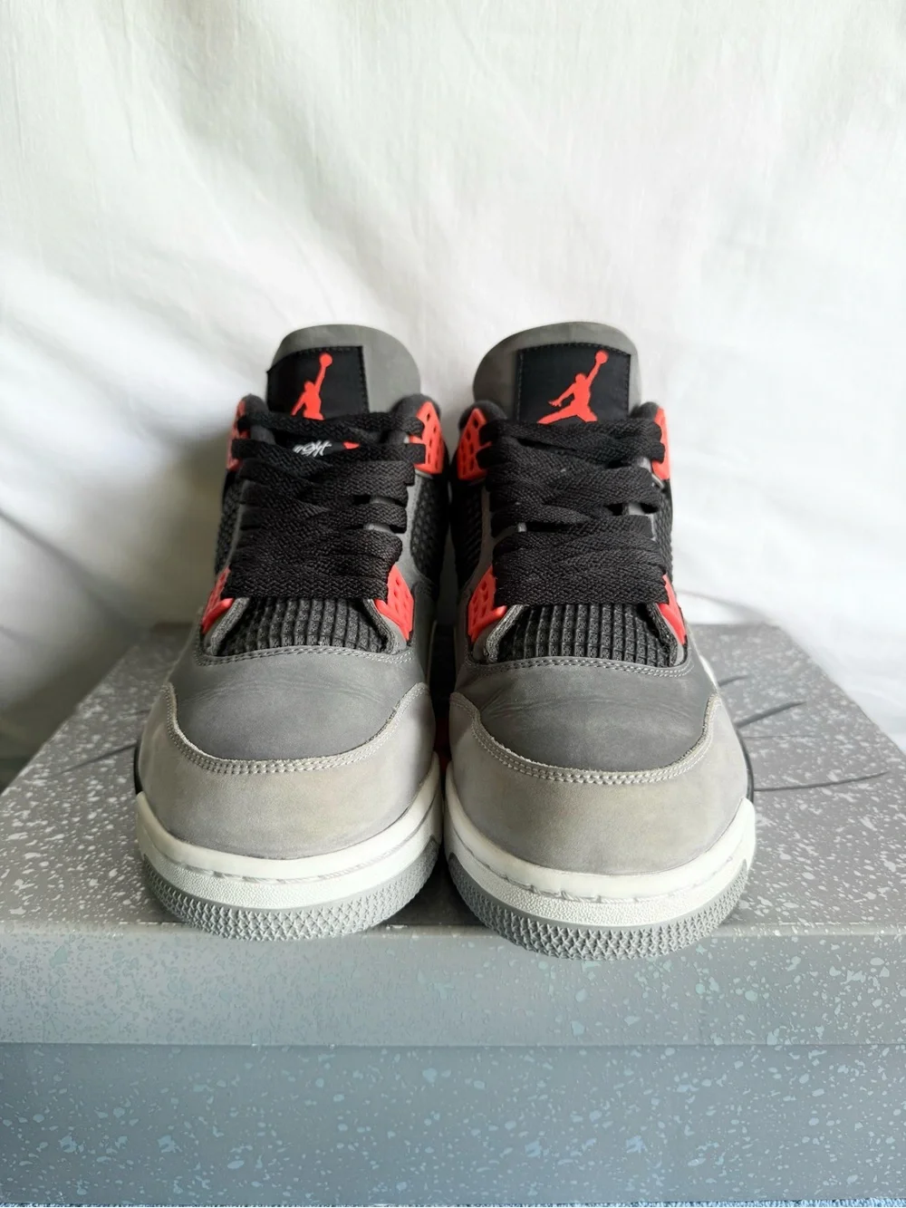Jordan authentic retro